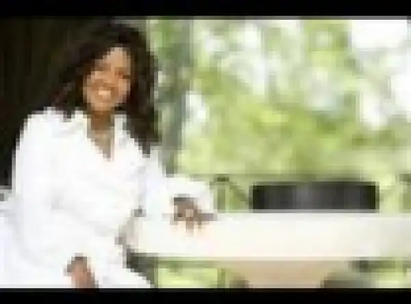 Cece Winans - Waging war